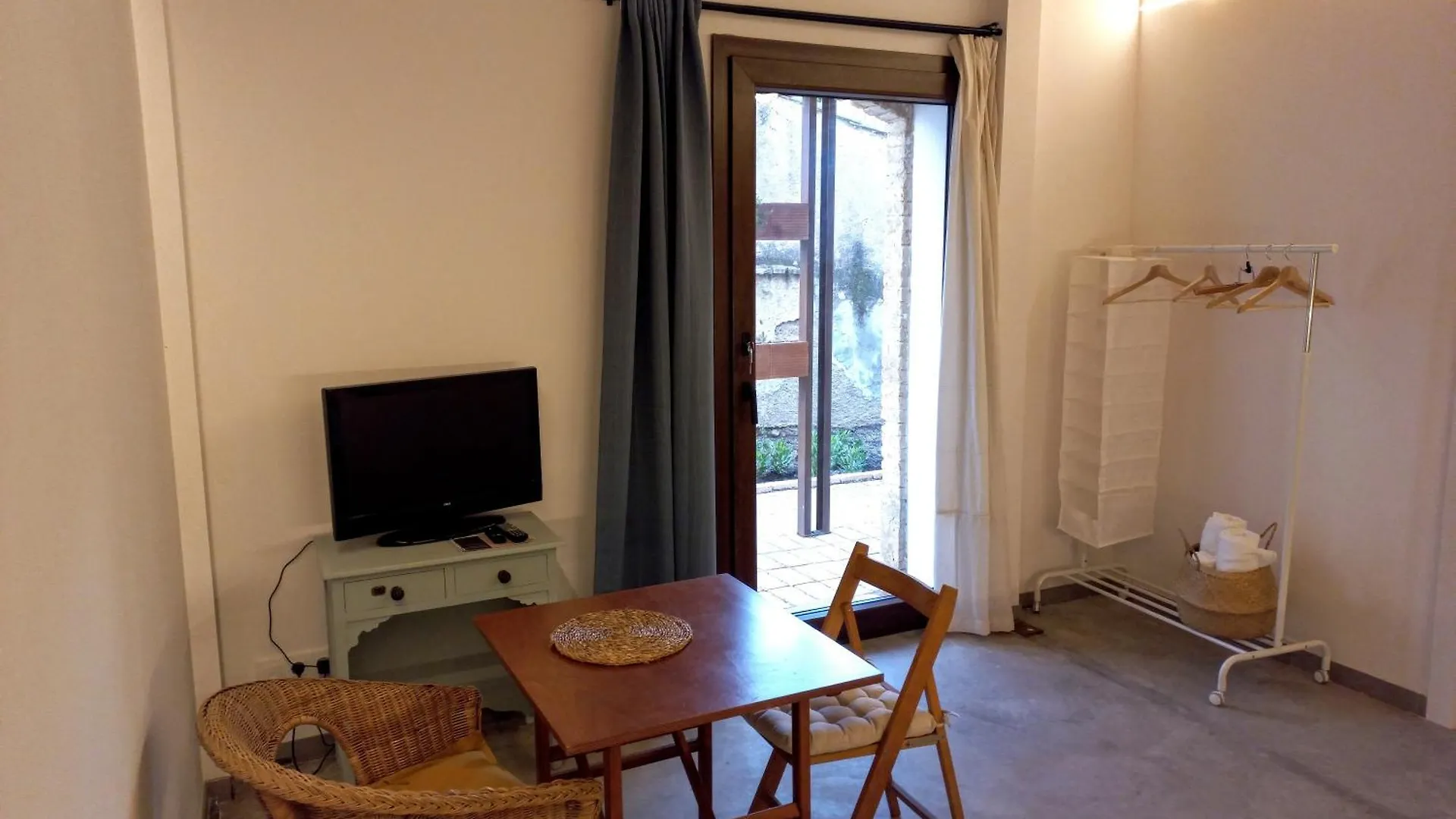 Cal Teixidor Bed & Breakfast Mediona
